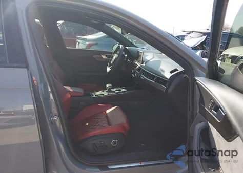 2019 Audi S4 3.0T Premium z USA, uszkodzony, nr VIN WAUC4AF46KA003450